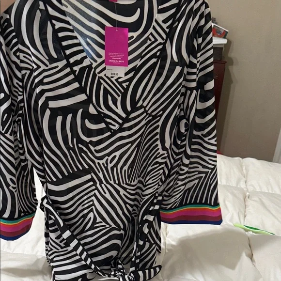 Trina Turk x INC XL 14/16 Zebra Print Dressy Top with Rainbow Cuffs NEW - Picture 11 of 11